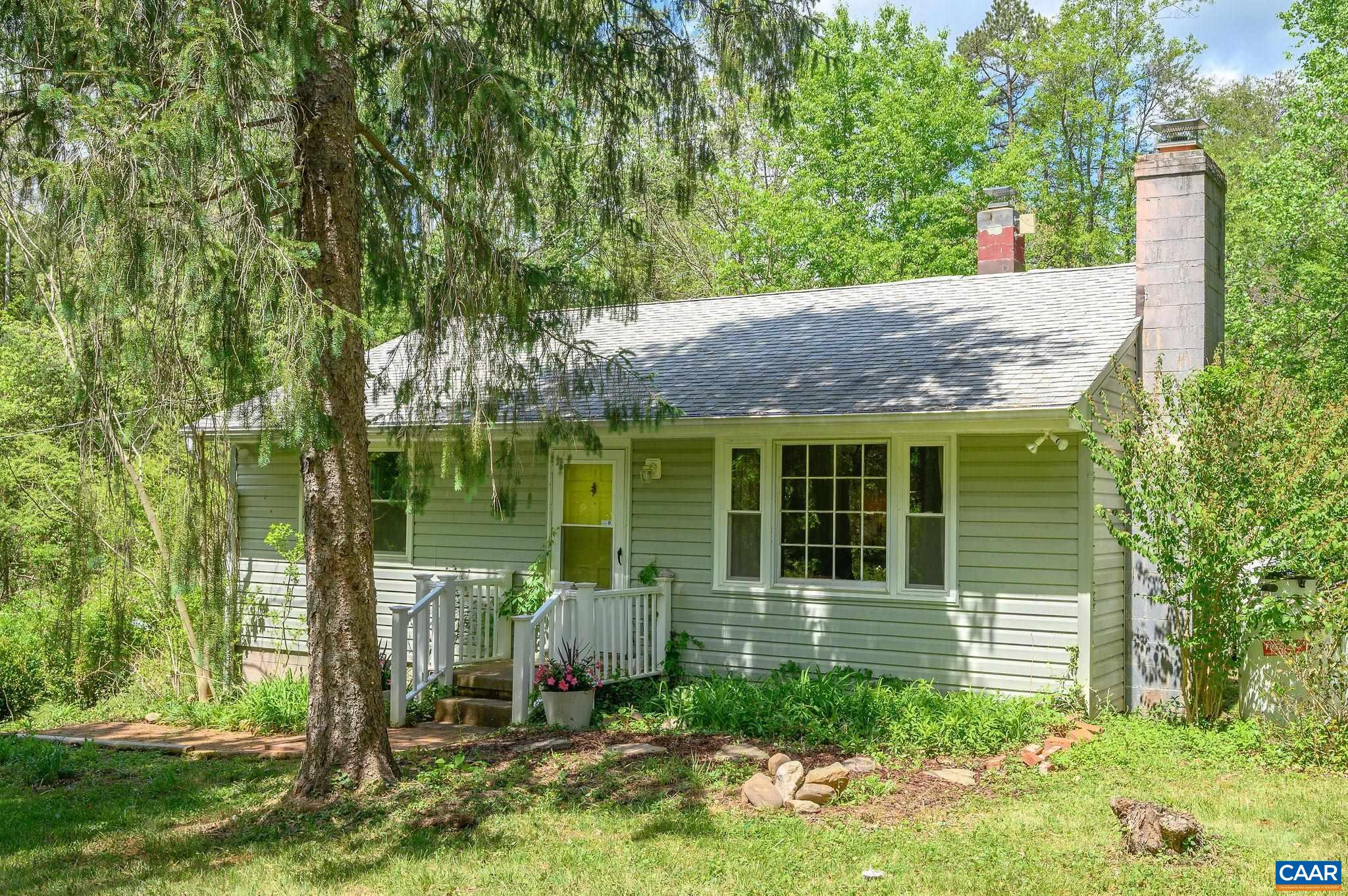6554 ESMONT RD, KEENE, Virginia 22946, 2 Bedrooms Bedrooms, ,1 BathroomBathrooms,Residential,6554 ESMONT RD,676737 MLS # 676737