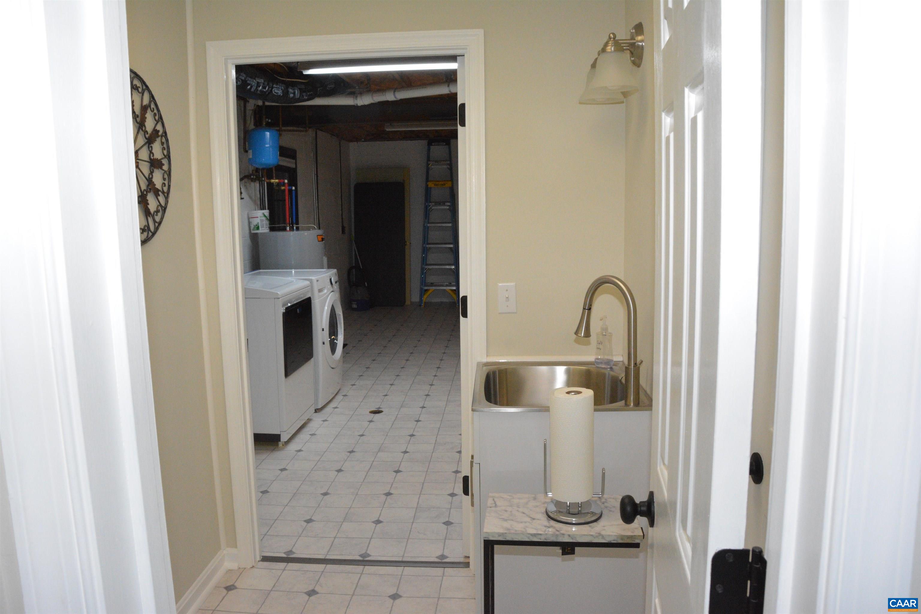 9599 WOODBERRY FOREST RD, ORANGE, Virginia 22960, 3 Bedrooms Bedrooms, ,3 BathroomsBathrooms,Residential,9599 WOODBERRY FOREST RD,676740 MLS # 676740