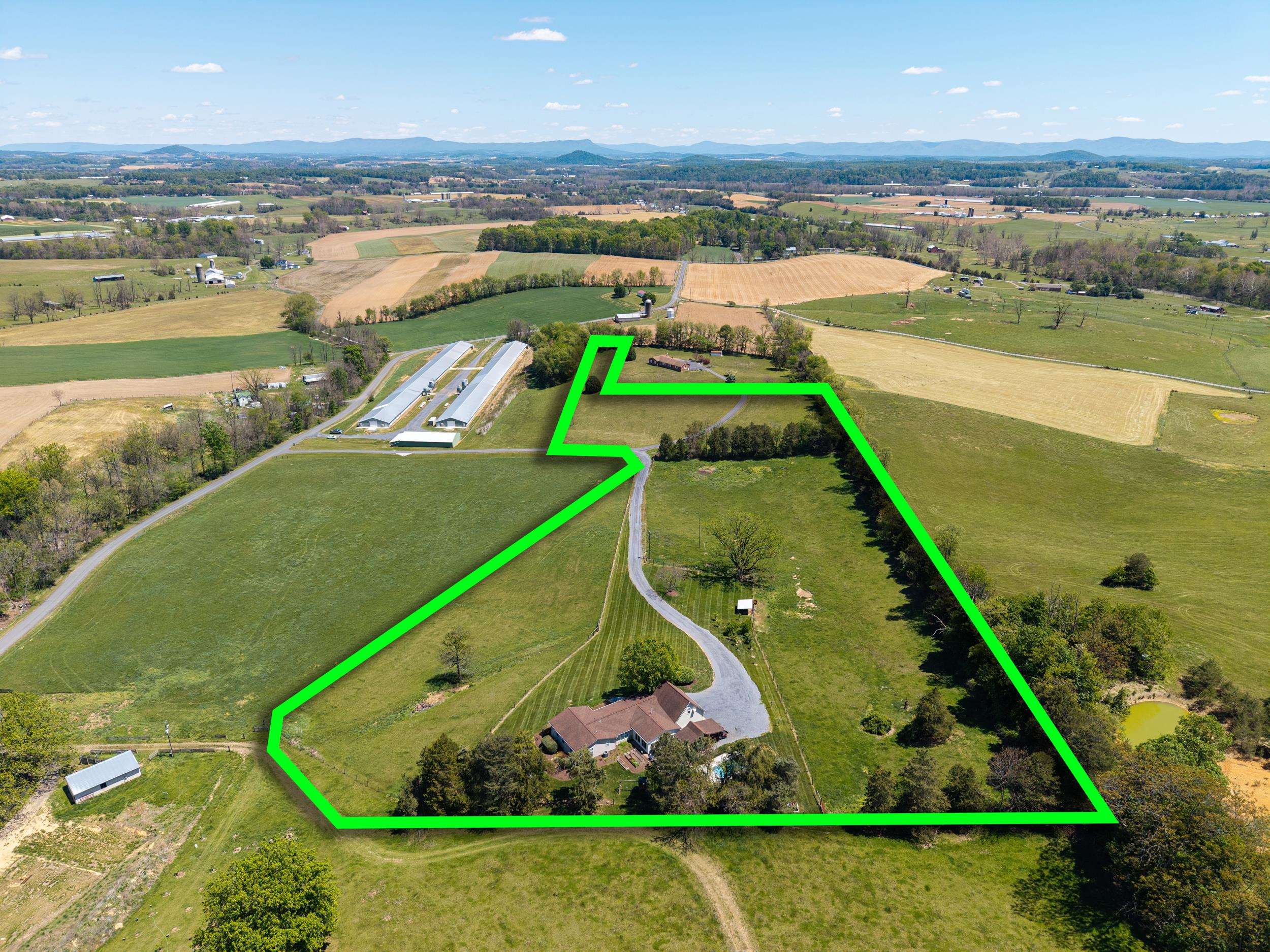 234 PARADISE LN, BRIDGEWATER, Virginia 22812, 4 Bedrooms Bedrooms, ,3 BathroomsBathrooms,Residential,234 Paradise Lane, Bridgewater, VA 22812,234 PARADISE LN,676742 MLS # 676742