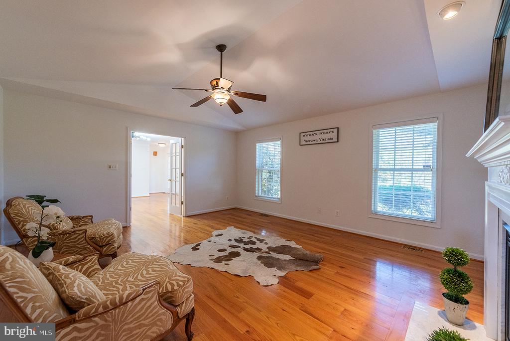 5265 BEAR HOLLOW LN, AMISSVILLE, Virginia 20106, 4 Bedrooms Bedrooms, ,2 BathroomsBathrooms,Residential,5265 BEAR HOLLOW LN,VACU2013270 MLS # VACU2013270