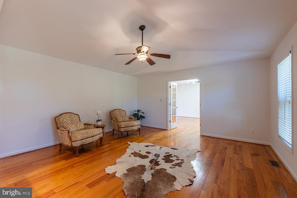 5265 BEAR HOLLOW LN, AMISSVILLE, Virginia 20106, 4 Bedrooms Bedrooms, ,2 BathroomsBathrooms,Residential,5265 BEAR HOLLOW LN,VACU2013270 MLS # VACU2013270