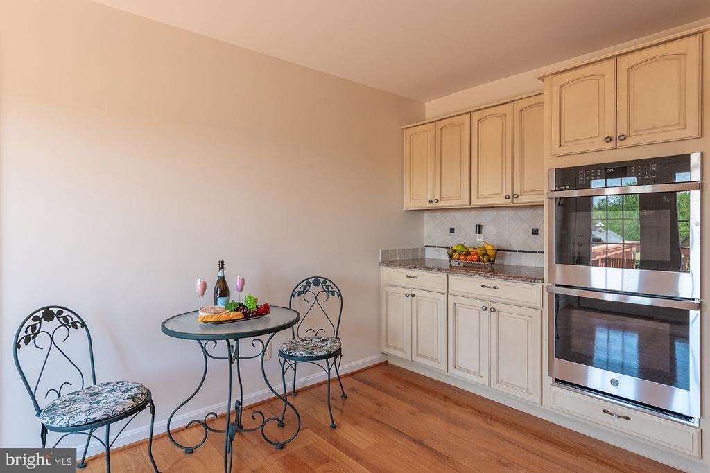 5265 BEAR HOLLOW LN, AMISSVILLE, Virginia 20106, 4 Bedrooms Bedrooms, ,2 BathroomsBathrooms,Residential,5265 BEAR HOLLOW LN,VACU2013270 MLS # VACU2013270