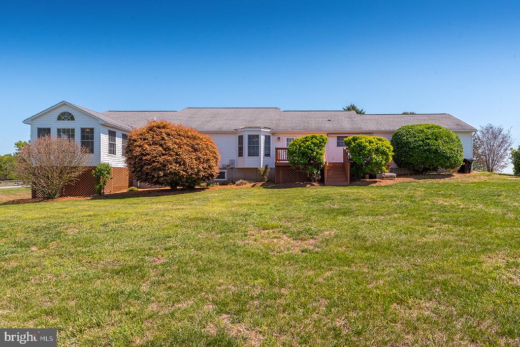 5265 BEAR HOLLOW LN, AMISSVILLE, Virginia 20106, 4 Bedrooms Bedrooms, ,2 BathroomsBathrooms,Residential,5265 BEAR HOLLOW LN,VACU2013270 MLS # VACU2013270