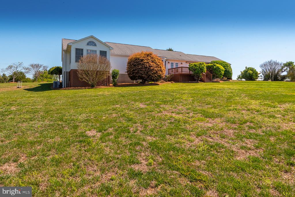 5265 BEAR HOLLOW LN, AMISSVILLE, Virginia 20106, 4 Bedrooms Bedrooms, ,2 BathroomsBathrooms,Residential,5265 BEAR HOLLOW LN,VACU2013270 MLS # VACU2013270