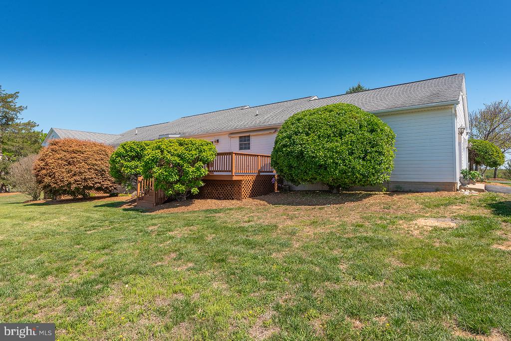 5265 BEAR HOLLOW LN, AMISSVILLE, Virginia 20106, 4 Bedrooms Bedrooms, ,2 BathroomsBathrooms,Residential,5265 BEAR HOLLOW LN,VACU2013270 MLS # VACU2013270