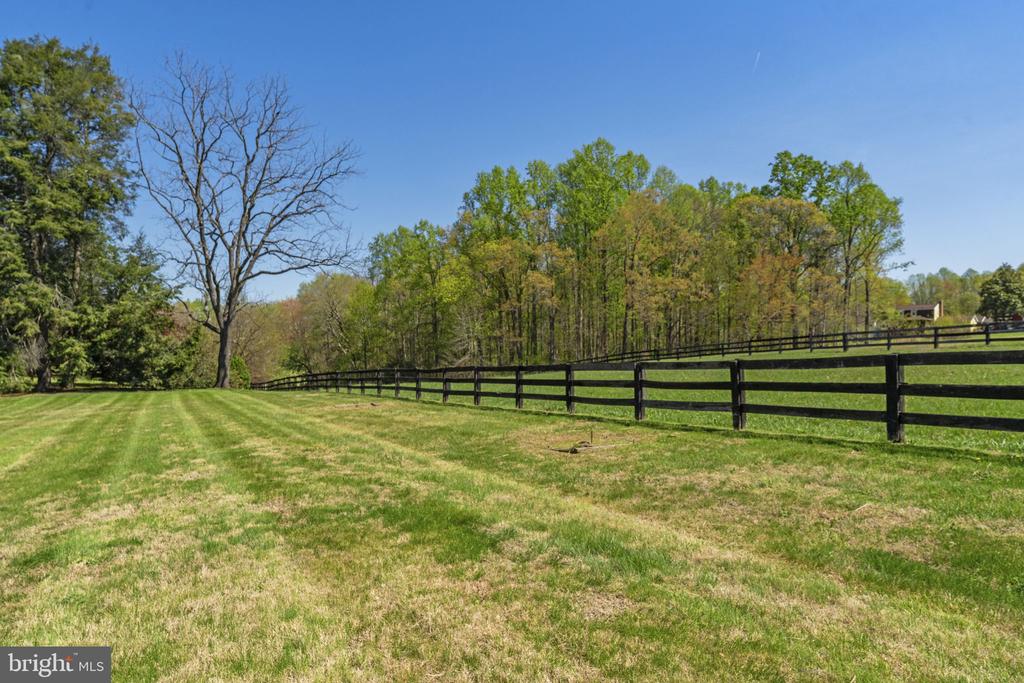 9529 SPERRYVILLE PIKE, CULPEPER, Virginia 22701, 5 Bedrooms Bedrooms, ,4 BathroomsBathrooms,Residential,9529 SPERRYVILLE PIKE,VACU2013534 MLS # VACU2013534