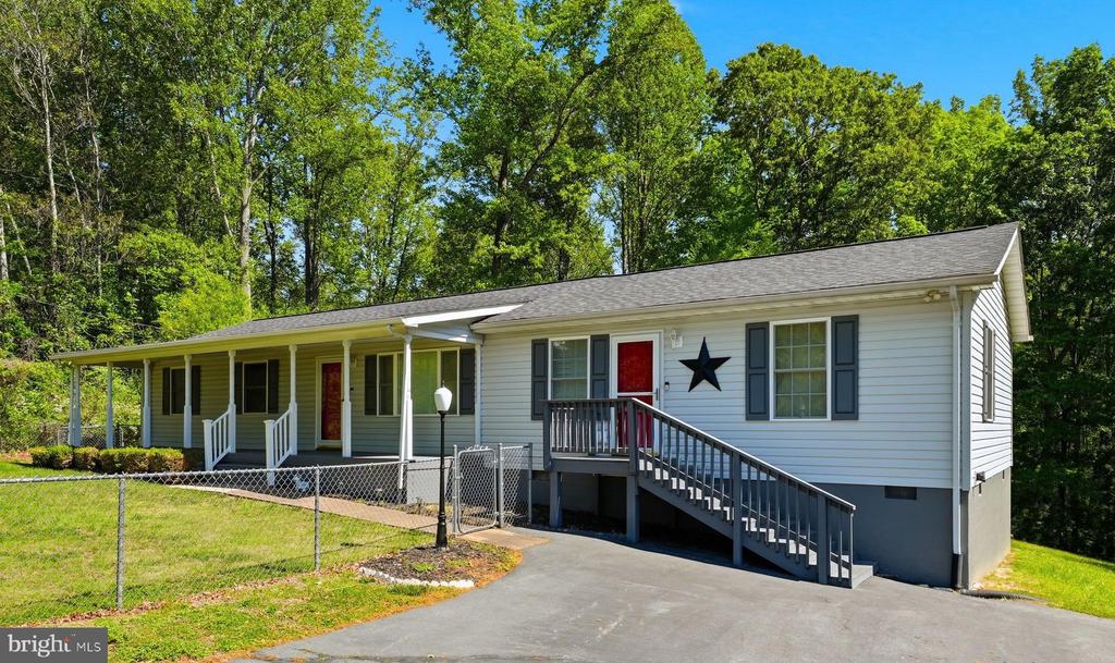 11057 EGGBORNSVILLE RD, RIXEYVILLE, Virginia 22737, 4 Bedrooms Bedrooms, ,3 BathroomsBathrooms,Residential,11057 EGGBORNSVILLE RD,VACU2013536 MLS # VACU2013536