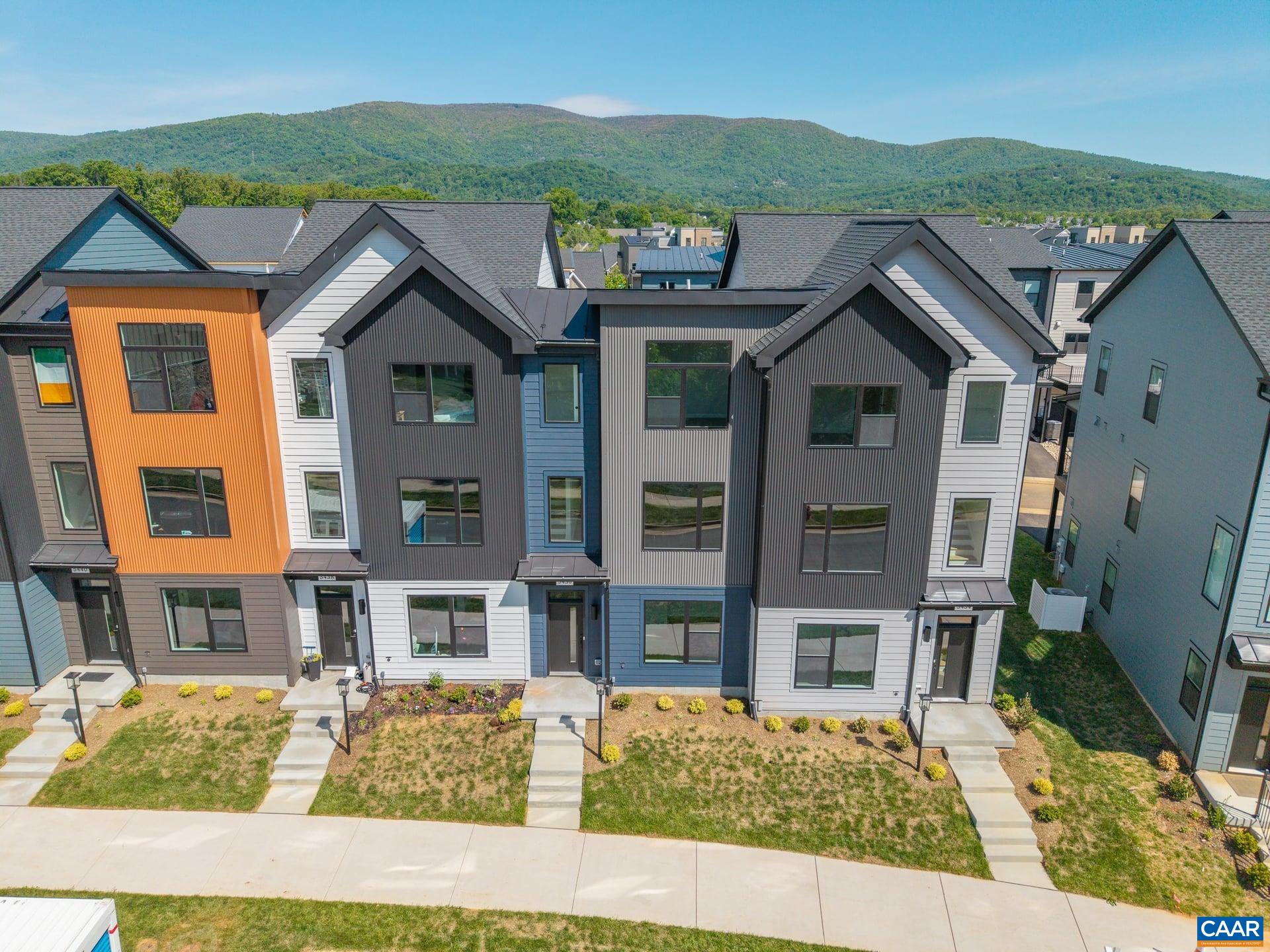 5436 GOLF DR, CROZET, Virginia 22932, 3 Bedrooms Bedrooms, ,3 BathroomsBathrooms,Residential,Avon,5436 GOLF DR,676762 MLS # 676762