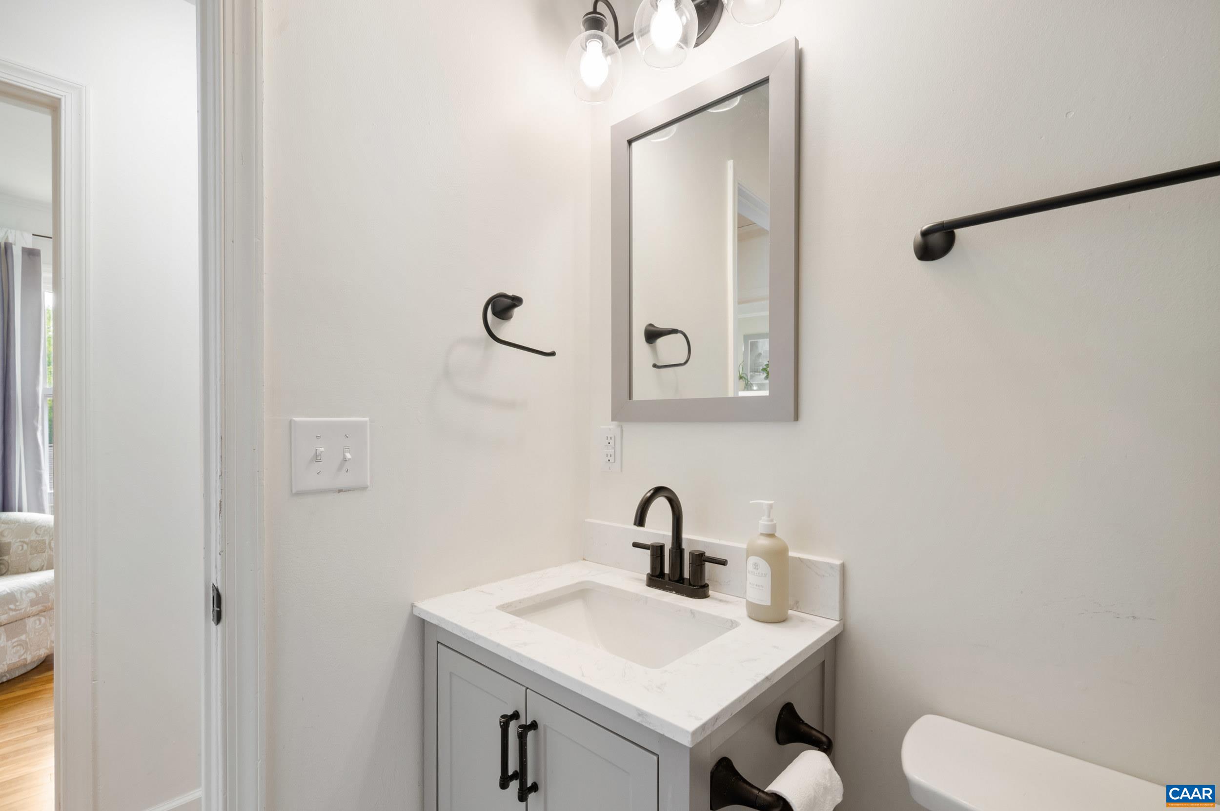 105 HARTMANS MILL RD, CHARLOTTESVILLE, Virginia 22902, 3 Bedrooms Bedrooms, ,1 BathroomBathrooms,Residential,105 HARTMANS MILL RD,676765 MLS # 676765