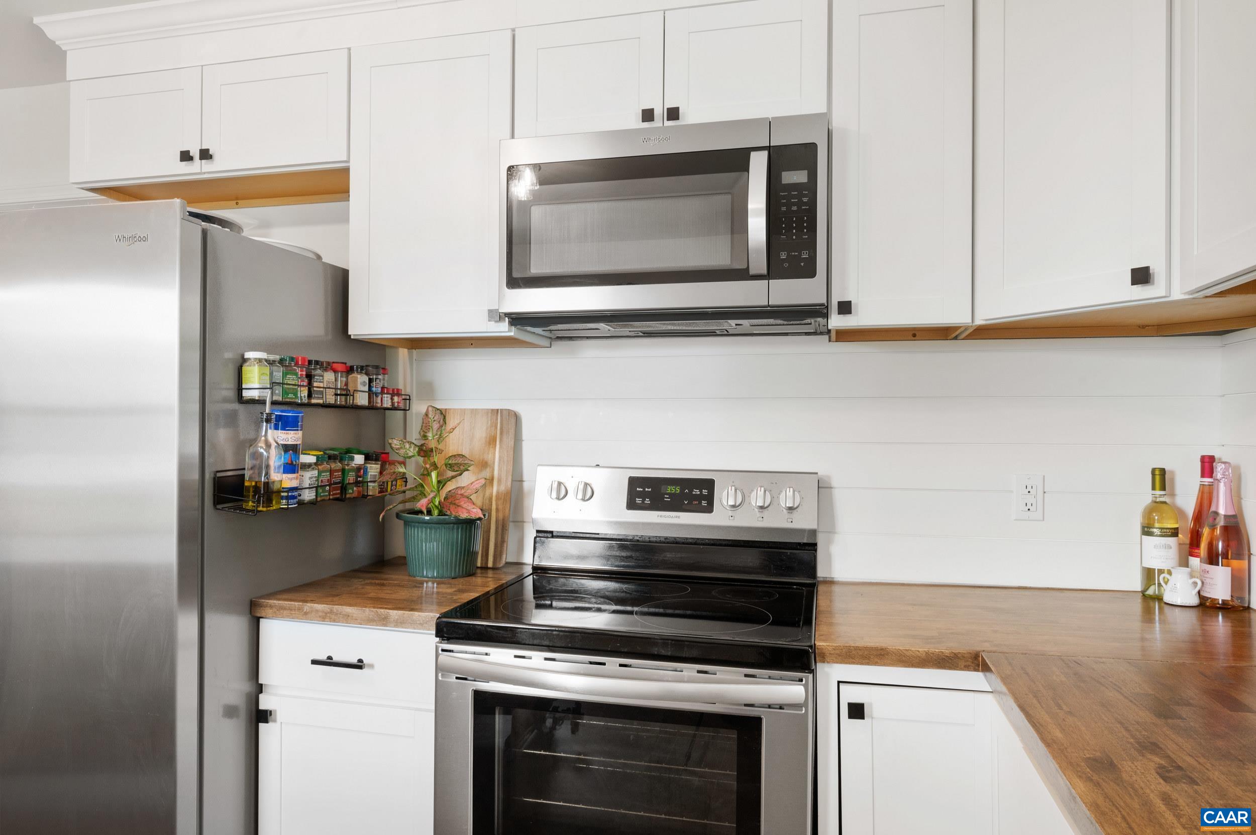 105 HARTMANS MILL RD, CHARLOTTESVILLE, Virginia 22902, 3 Bedrooms Bedrooms, ,1 BathroomBathrooms,Residential,105 HARTMANS MILL RD,676765 MLS # 676765