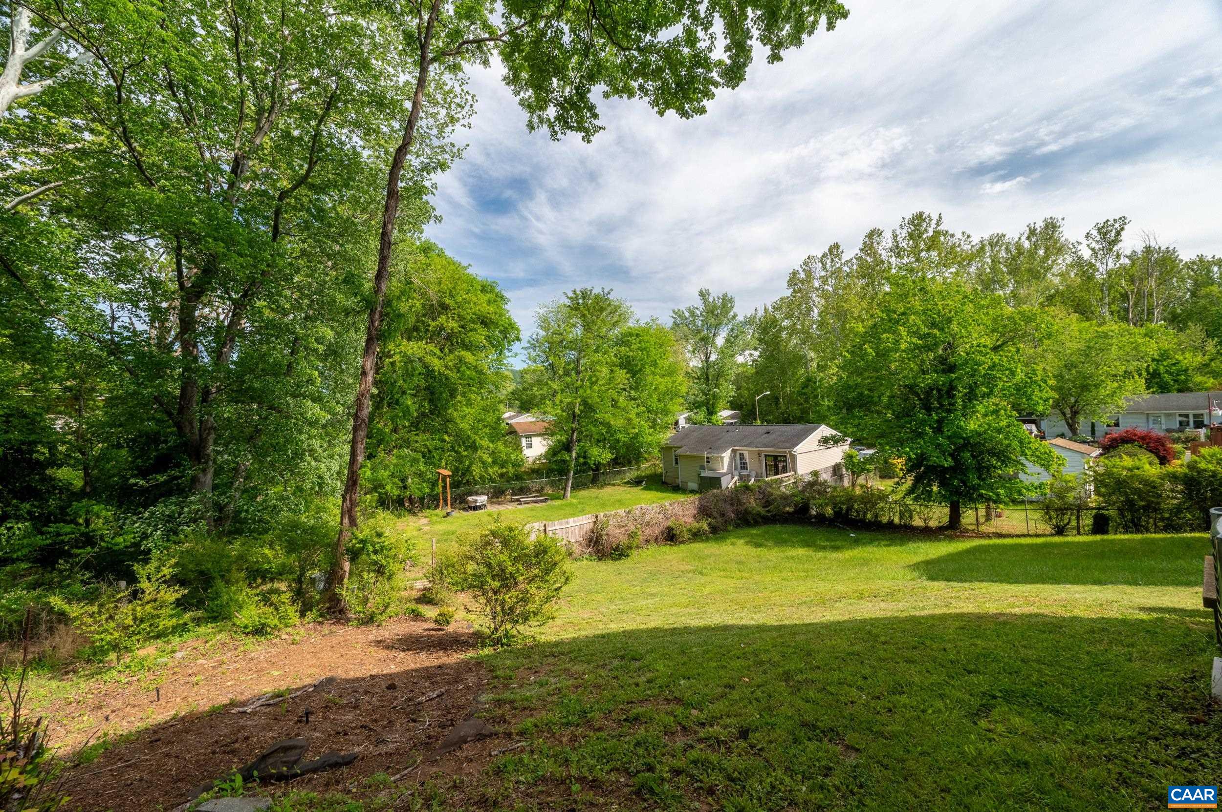 105 HARTMANS MILL RD, CHARLOTTESVILLE, Virginia 22902, 3 Bedrooms Bedrooms, ,1 BathroomBathrooms,Residential,105 HARTMANS MILL RD,676765 MLS # 676765