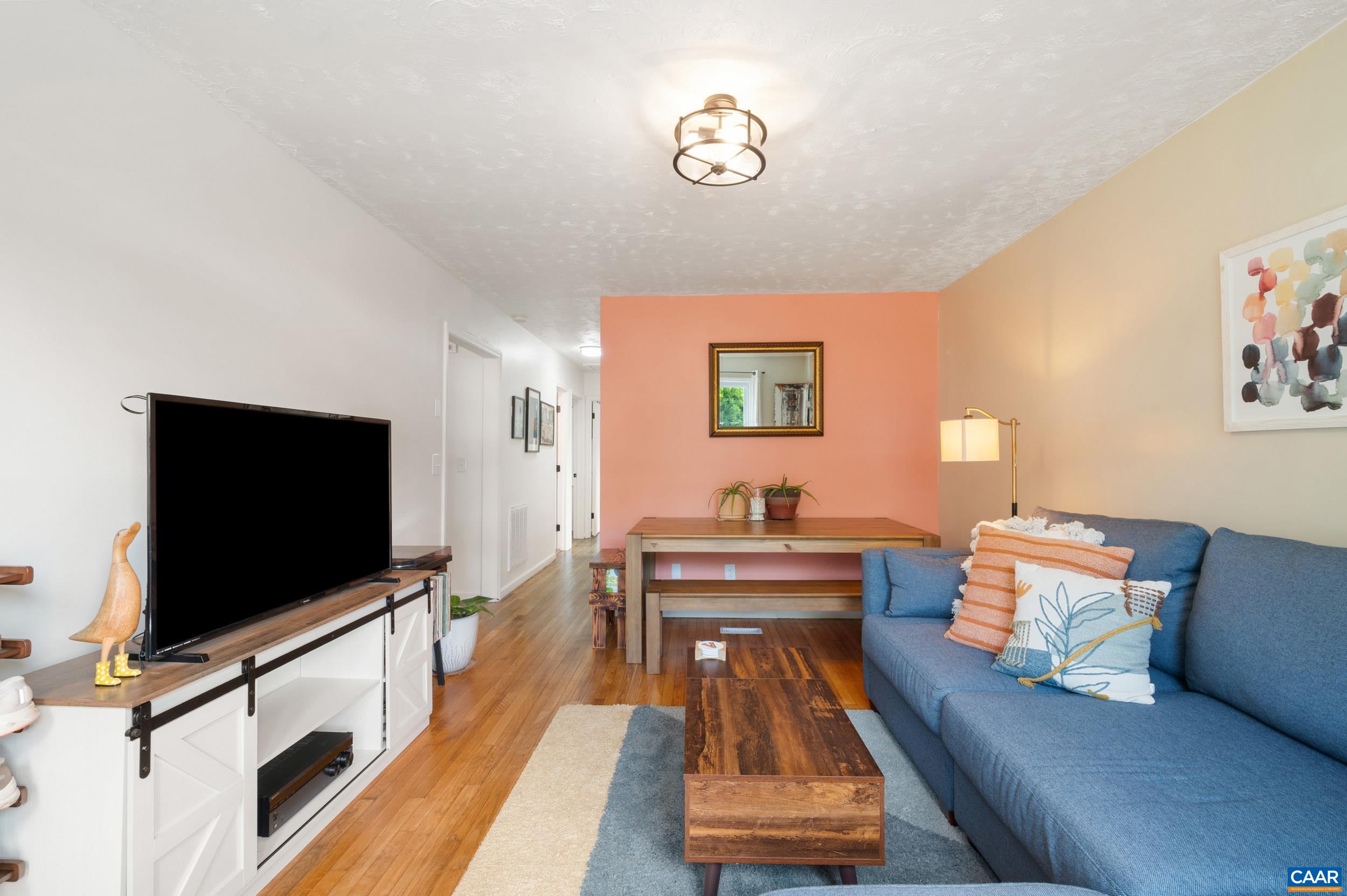 105 HARTMANS MILL RD, CHARLOTTESVILLE, Virginia 22902, 3 Bedrooms Bedrooms, ,1 BathroomBathrooms,Residential,105 HARTMANS MILL RD,676765 MLS # 676765