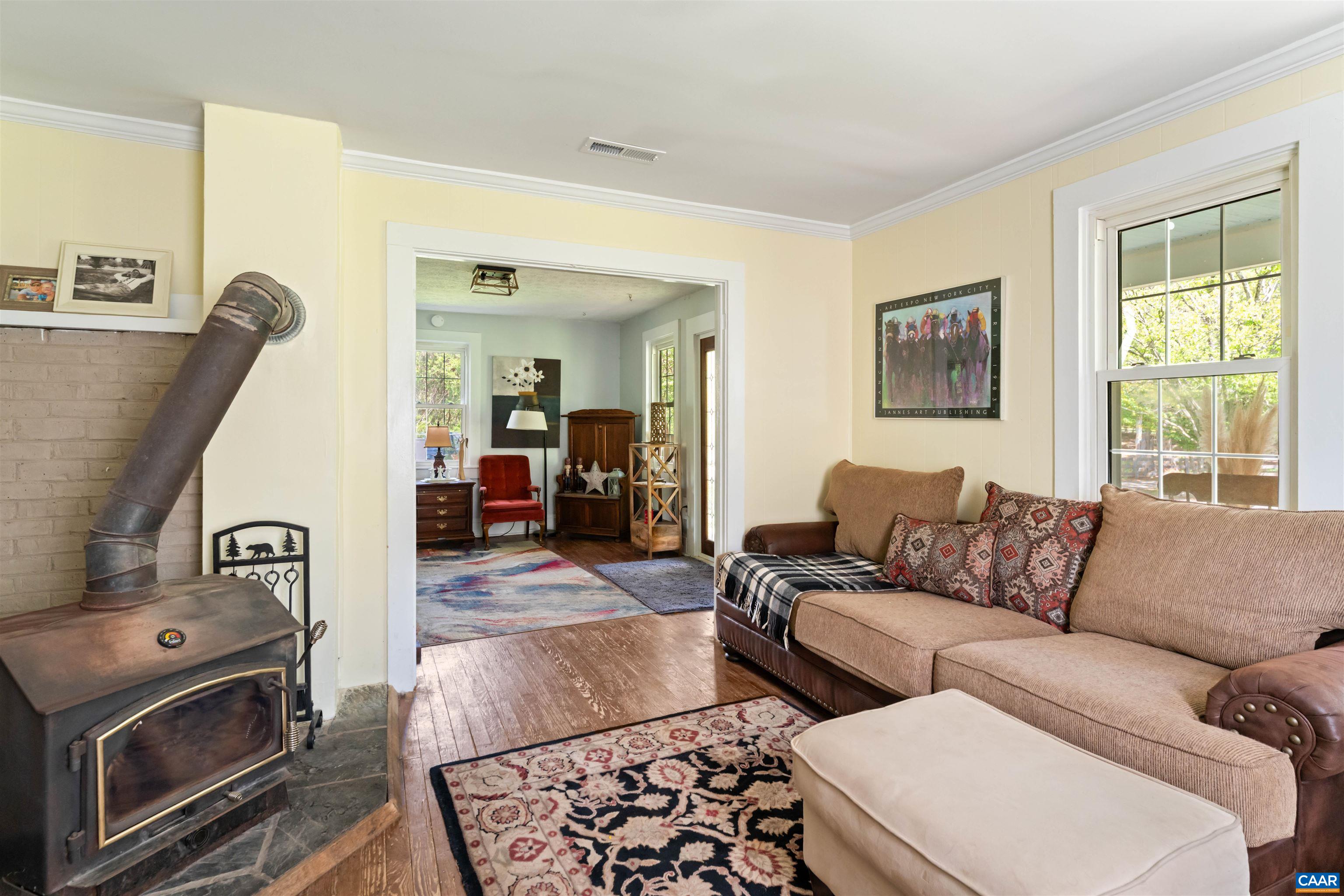 418 JAMES RIVER RD, SCOTTSVILLE, Virginia 24590, 4 Bedrooms Bedrooms, ,2 BathroomsBathrooms,Residential,418 JAMES RIVER RD,676747 MLS # 676747