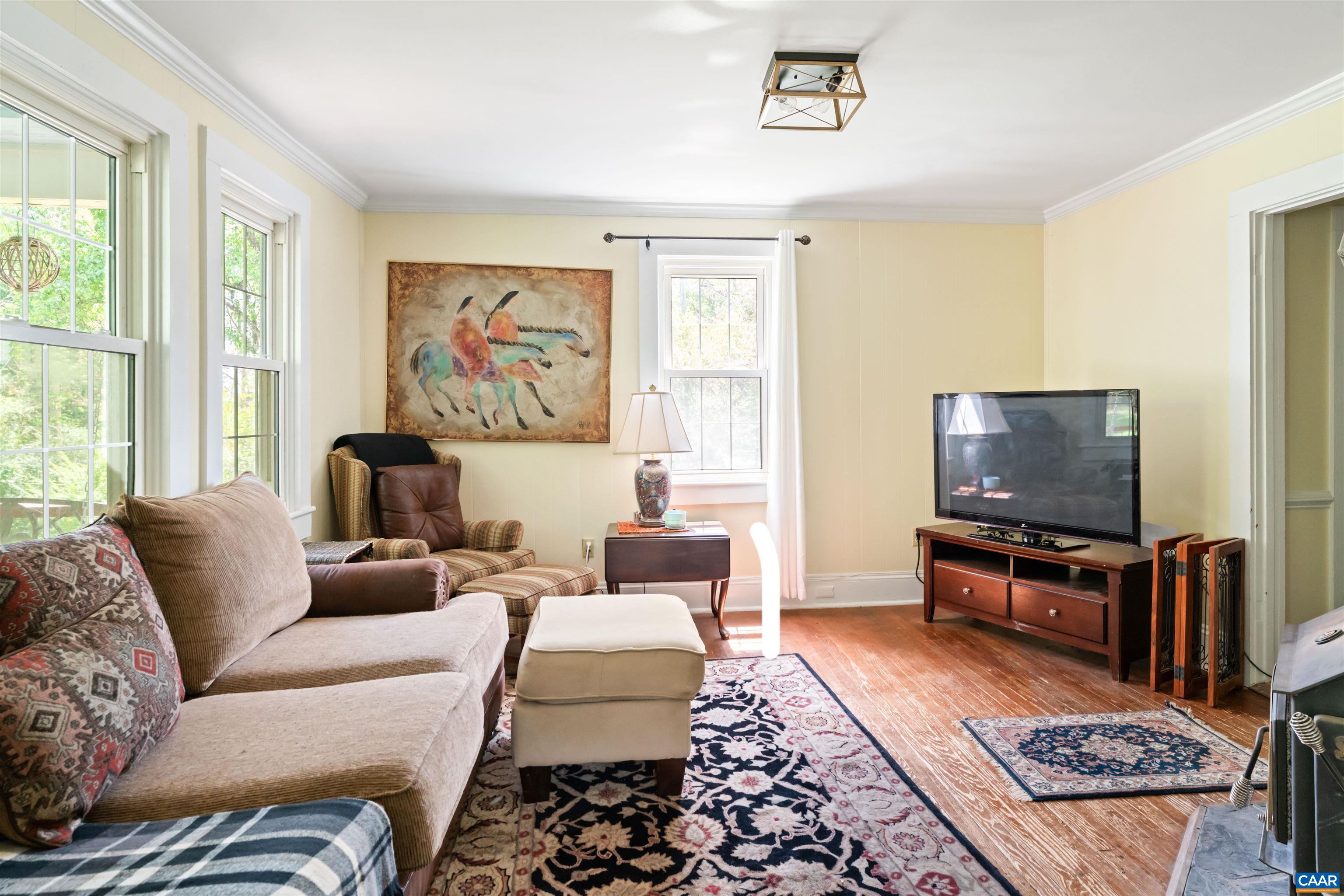 418 JAMES RIVER RD, SCOTTSVILLE, Virginia 24590, 4 Bedrooms Bedrooms, ,2 BathroomsBathrooms,Residential,418 JAMES RIVER RD,676747 MLS # 676747