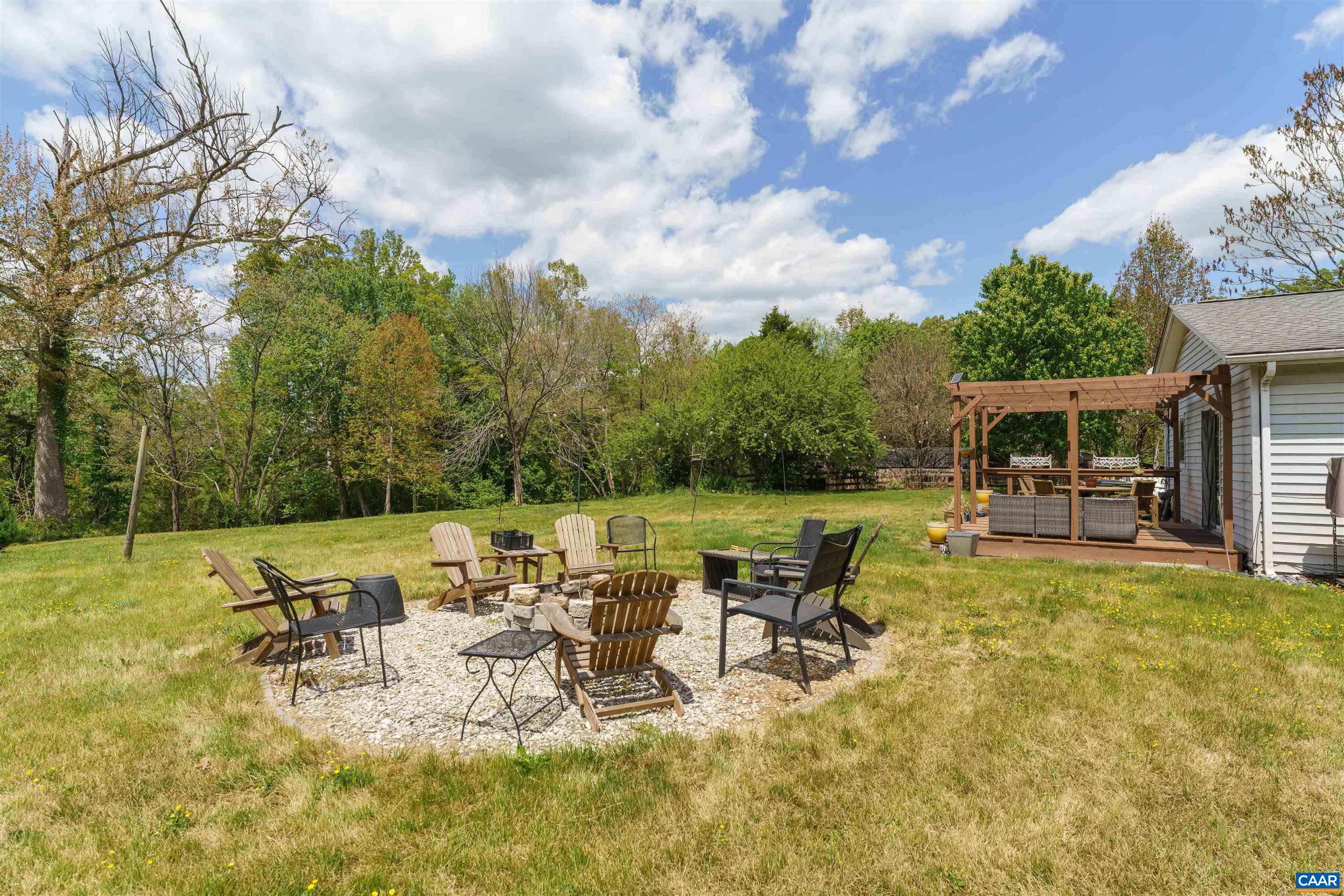 418 JAMES RIVER RD, SCOTTSVILLE, Virginia 24590, 4 Bedrooms Bedrooms, ,2 BathroomsBathrooms,Residential,418 JAMES RIVER RD,676747 MLS # 676747