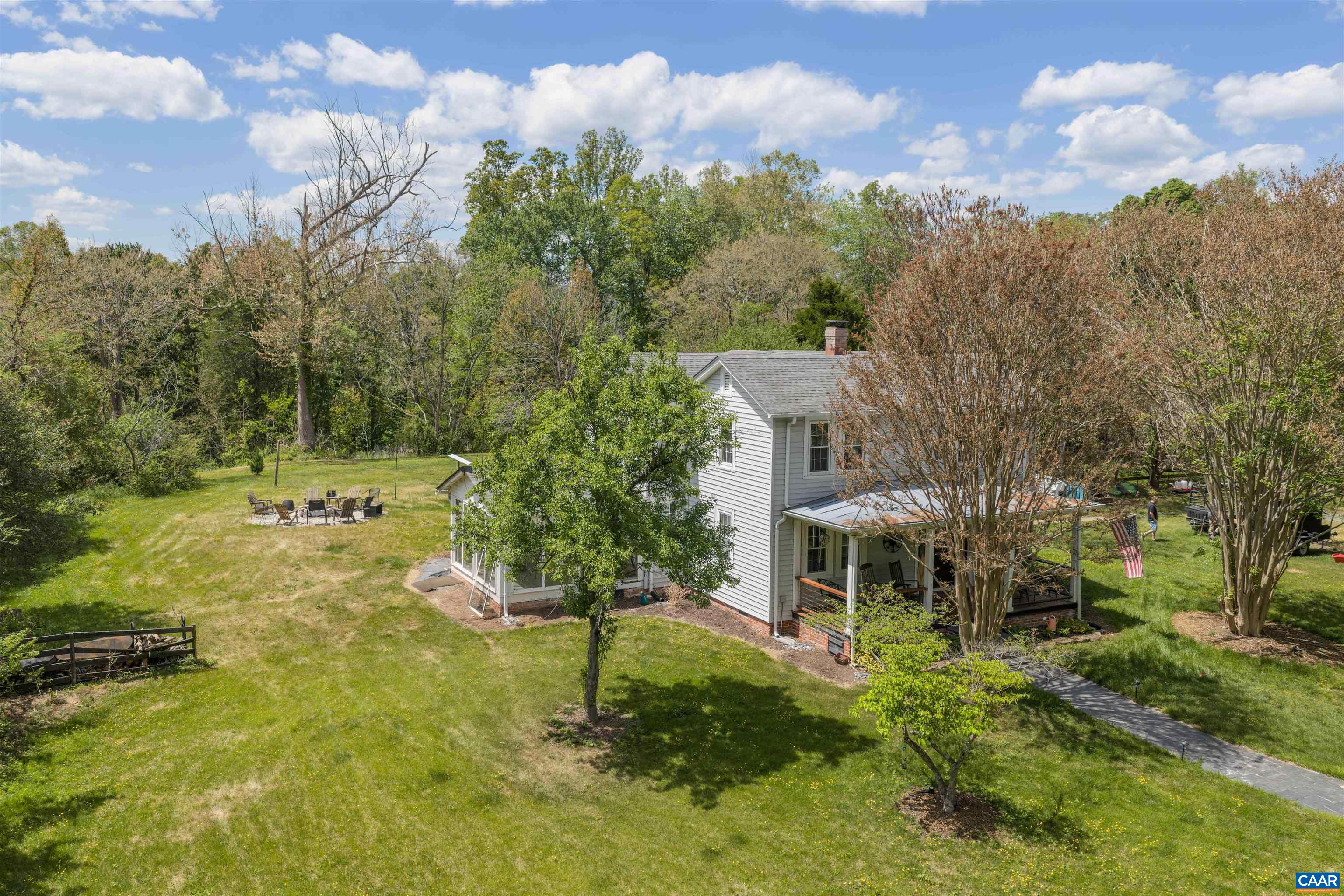 418 JAMES RIVER RD, SCOTTSVILLE, Virginia 24590, 4 Bedrooms Bedrooms, ,2 BathroomsBathrooms,Residential,418 JAMES RIVER RD,676747 MLS # 676747