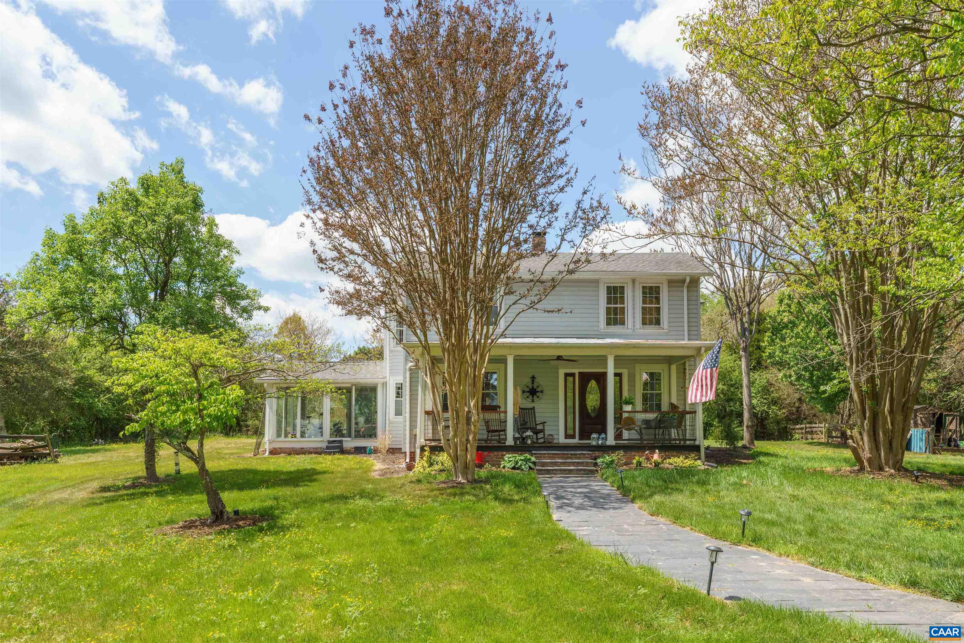 418 JAMES RIVER RD, SCOTTSVILLE, Virginia 24590, 4 Bedrooms Bedrooms, ,2 BathroomsBathrooms,Residential,418 JAMES RIVER RD,676747 MLS # 676747