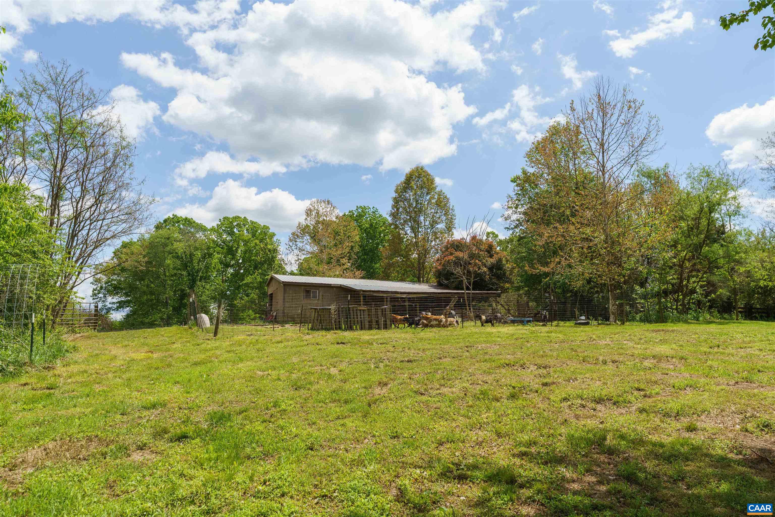 418 JAMES RIVER RD, SCOTTSVILLE, Virginia 24590, 4 Bedrooms Bedrooms, ,2 BathroomsBathrooms,Residential,418 JAMES RIVER RD,676747 MLS # 676747