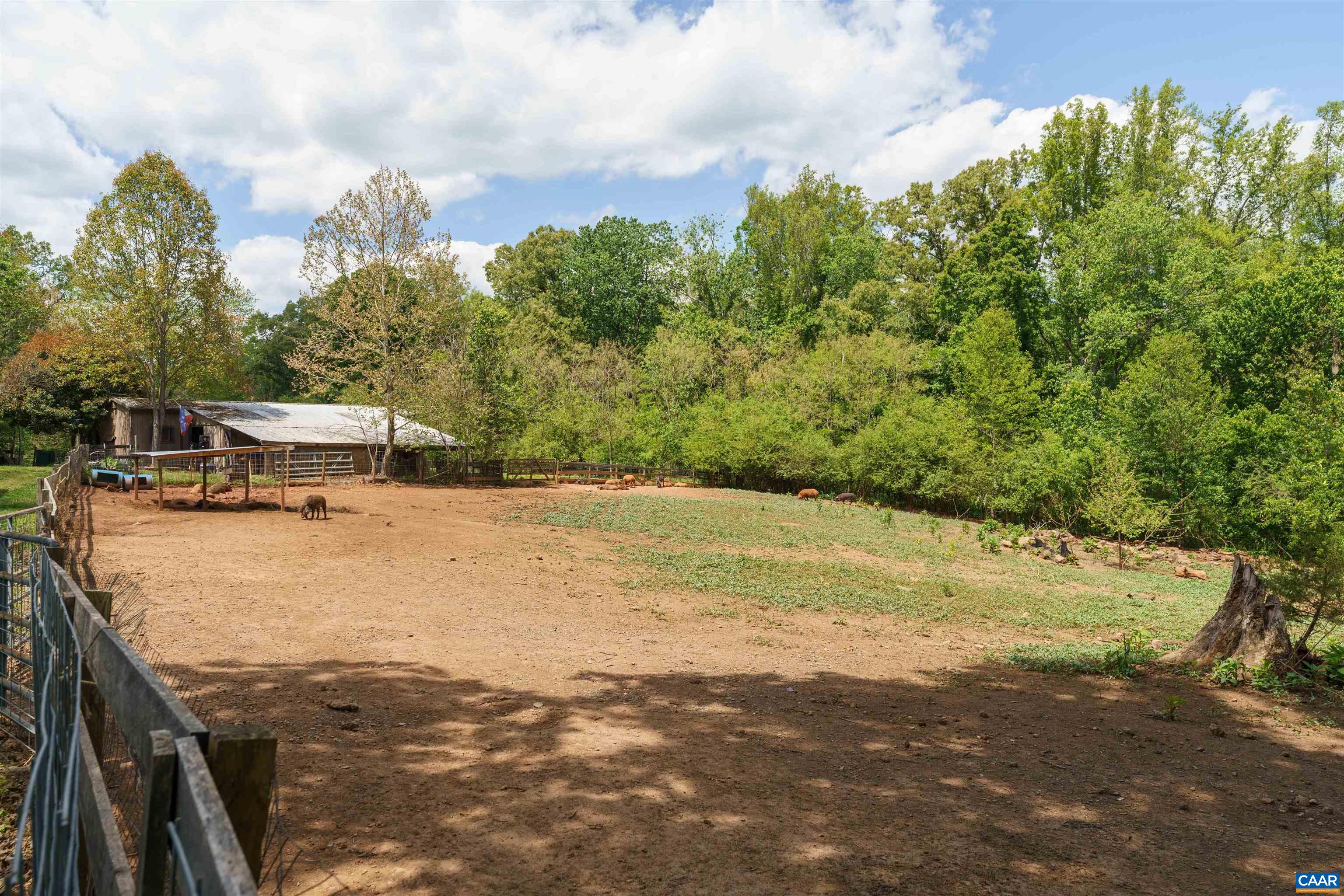 418 JAMES RIVER RD, SCOTTSVILLE, Virginia 24590, 4 Bedrooms Bedrooms, ,2 BathroomsBathrooms,Residential,418 JAMES RIVER RD,676747 MLS # 676747