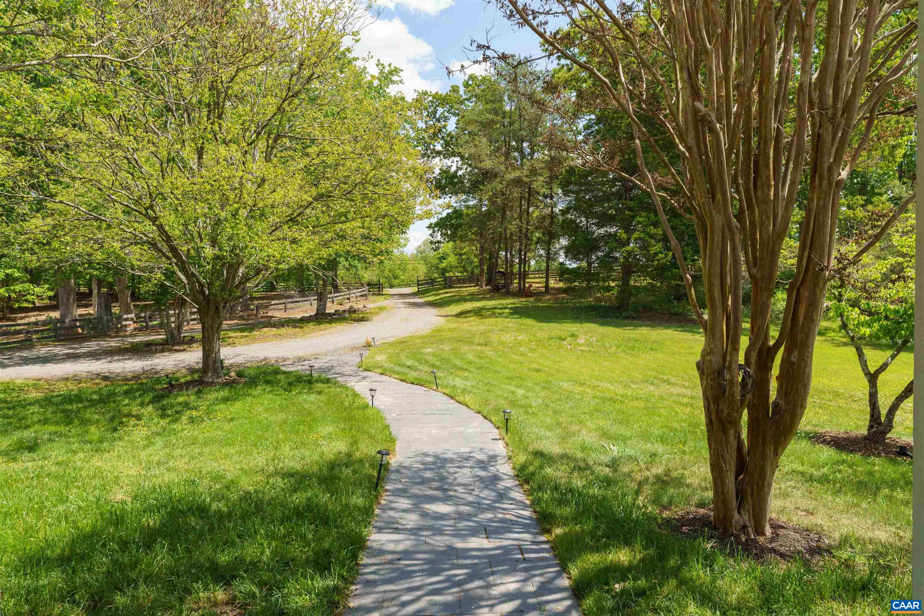 418 JAMES RIVER RD, SCOTTSVILLE, Virginia 24590, 4 Bedrooms Bedrooms, ,2 BathroomsBathrooms,Residential,418 JAMES RIVER RD,676747 MLS # 676747
