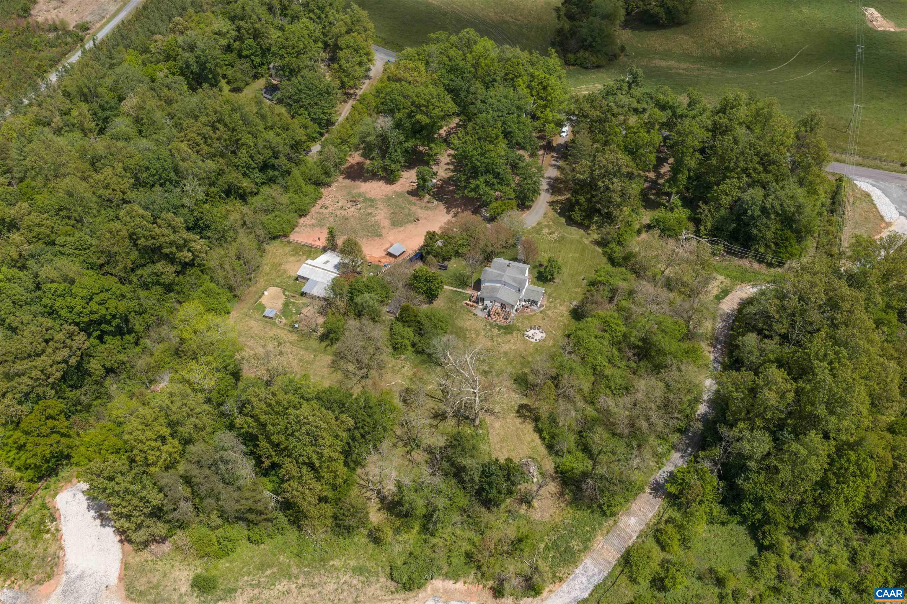 418 JAMES RIVER RD, SCOTTSVILLE, Virginia 24590, 4 Bedrooms Bedrooms, ,2 BathroomsBathrooms,Residential,418 JAMES RIVER RD,676747 MLS # 676747