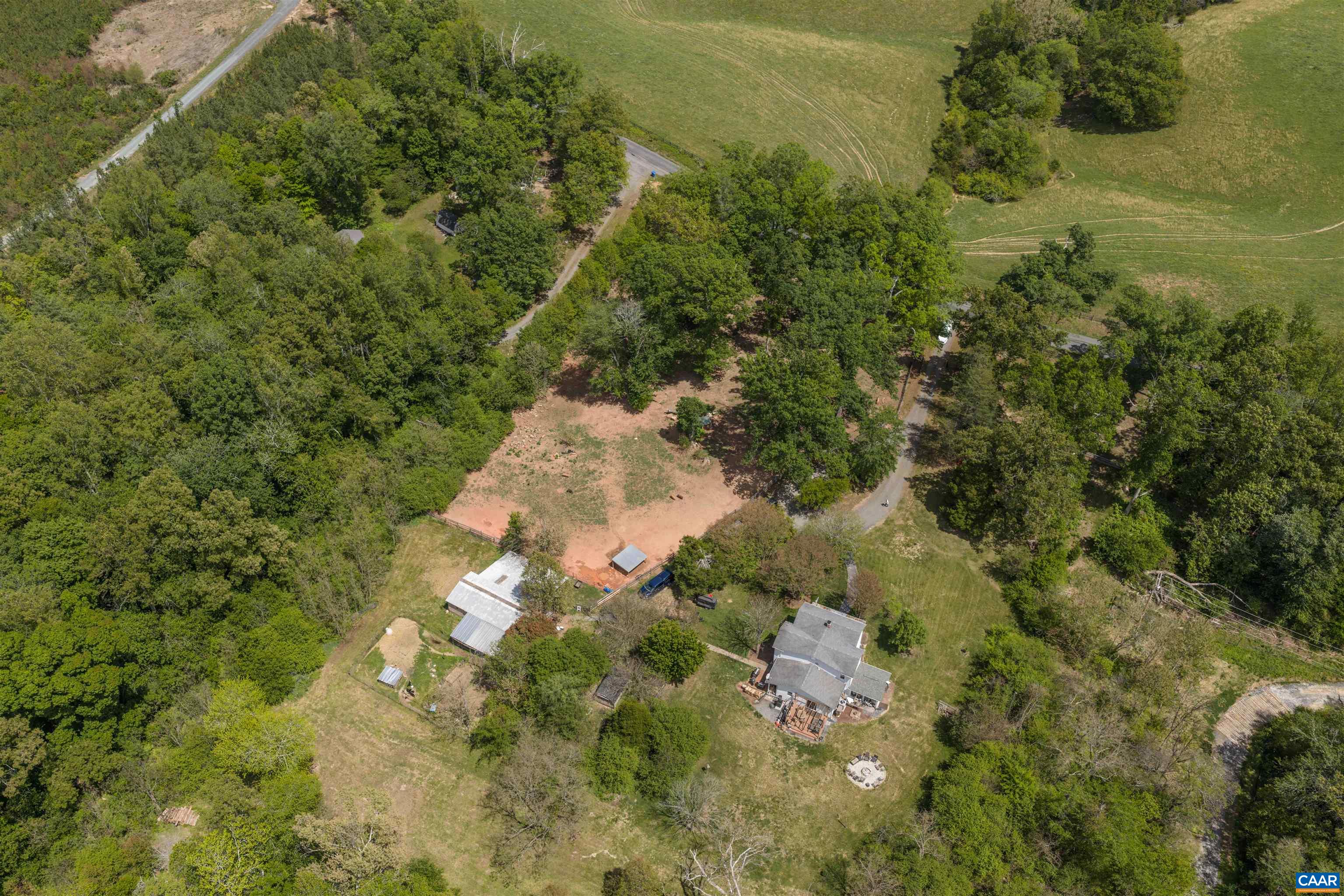 418 JAMES RIVER RD, SCOTTSVILLE, Virginia 24590, 4 Bedrooms Bedrooms, ,2 BathroomsBathrooms,Residential,418 JAMES RIVER RD,676747 MLS # 676747