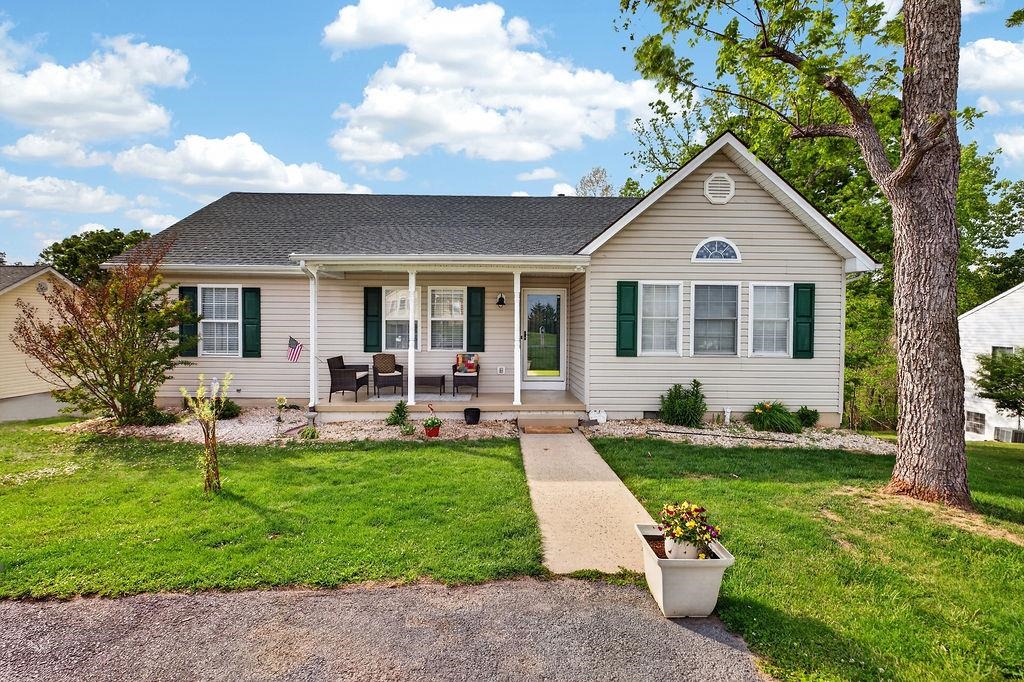 165 FAIRMONT DR, STAUNTON, Virginia 24401, 3 Bedrooms Bedrooms, ,2 BathroomsBathrooms,Residential,165 FAIRMONT DR,676754 MLS # 676754