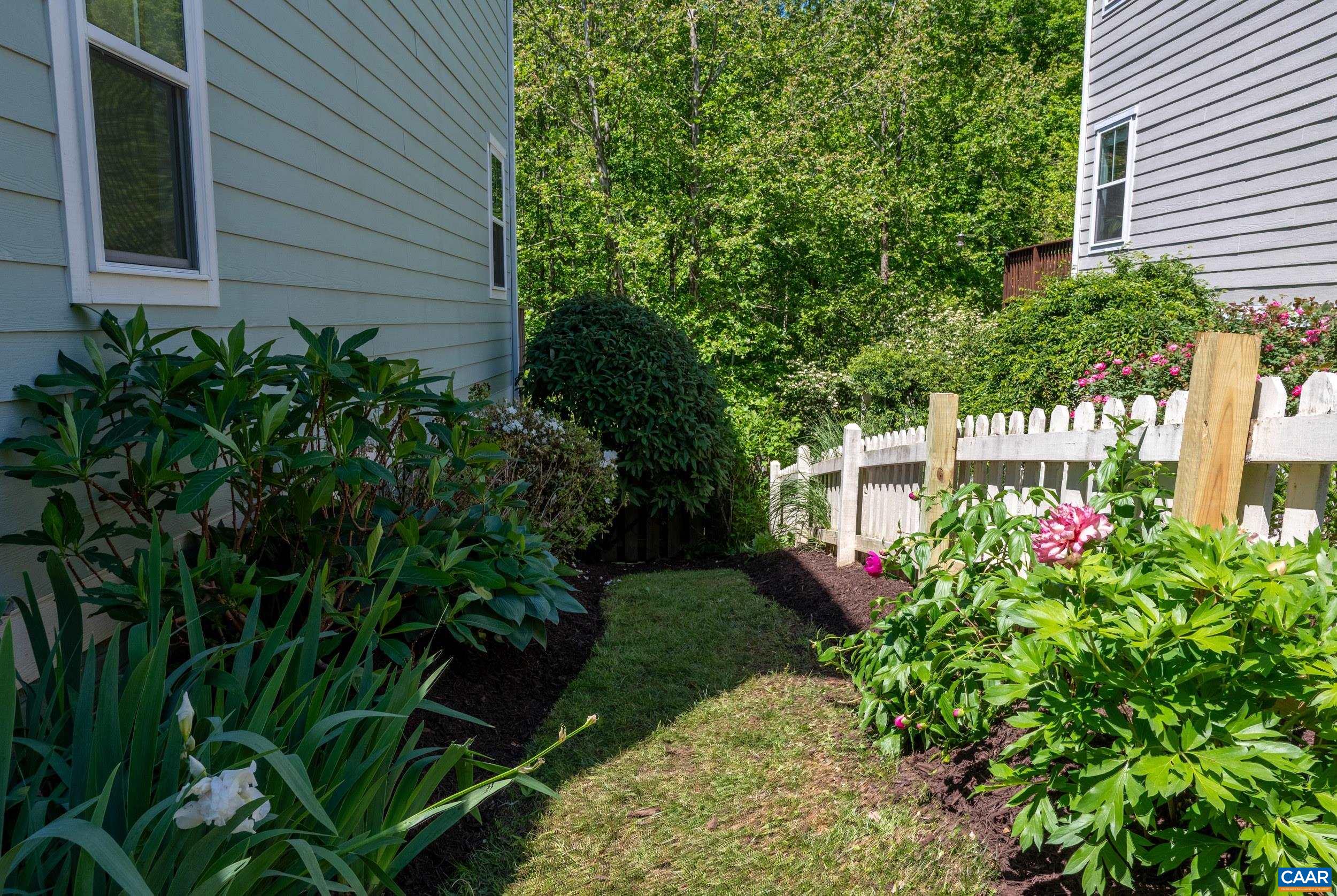 233 HUNTLEY AVE, CHARLOTTESVILLE, Virginia 22903, 3 Bedrooms Bedrooms, ,2 BathroomsBathrooms,Residential,233 HUNTLEY AVE,676757 MLS # 676757