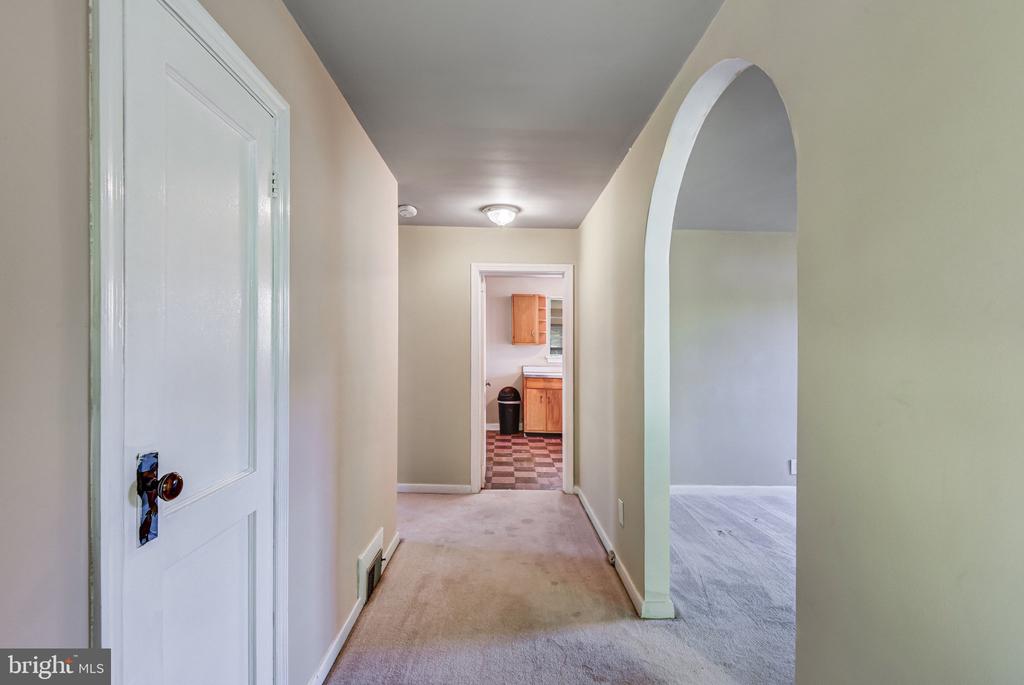 8083 FRYTOWN RD, WARRENTON, Virginia 20187, 2 Bedrooms Bedrooms, ,1 BathroomBathrooms,Residential,8083 FRYTOWN RD,VAFQ2021186 MLS # VAFQ2021186