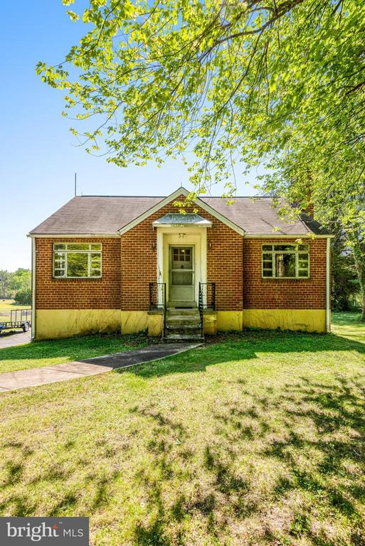 8083 FRYTOWN RD, WARRENTON, Virginia 20187, 2 Bedrooms Bedrooms, ,1 BathroomBathrooms,Residential,8083 FRYTOWN RD,VAFQ2021186 MLS # VAFQ2021186