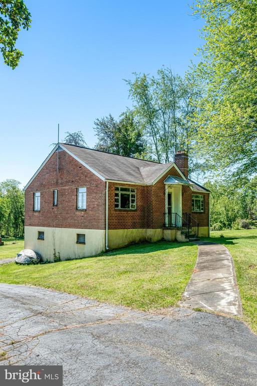 8083 FRYTOWN RD, WARRENTON, Virginia 20187, 2 Bedrooms Bedrooms, ,1 BathroomBathrooms,Residential,8083 FRYTOWN RD,VAFQ2021186 MLS # VAFQ2021186