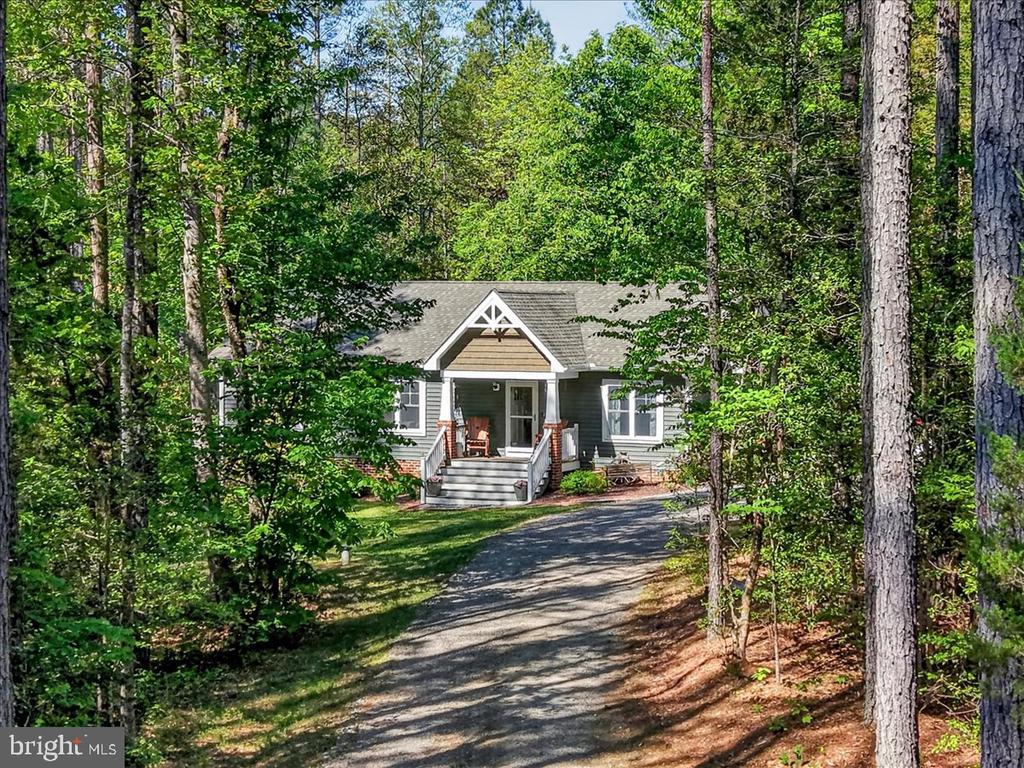 844 MANCHESTER RD, BUMPASS, Virginia 23024, 3 Bedrooms Bedrooms, ,2 BathroomsBathrooms,Residential,844 MANCHESTER RD,VALA2009764 MLS # VALA2009764