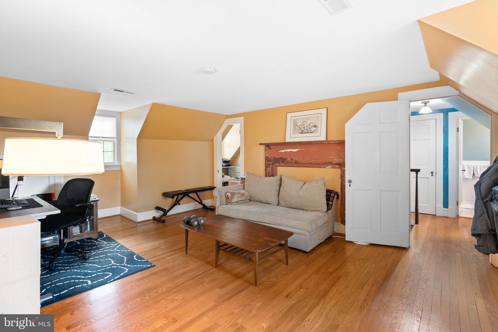 324 N BLUE RIDGE TPKE, MADISON, Virginia 22727, 5 Bedrooms Bedrooms, ,2 BathroomsBathrooms,Residential,324 N BLUE RIDGE TPKE,VAMA2002730 MLS # VAMA2002730