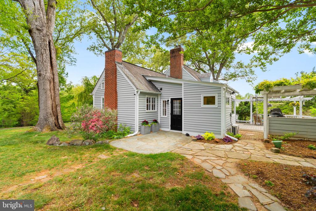 324 N BLUE RIDGE TPKE, MADISON, Virginia 22727, 5 Bedrooms Bedrooms, ,2 BathroomsBathrooms,Residential,324 N BLUE RIDGE TPKE,VAMA2002730 MLS # VAMA2002730