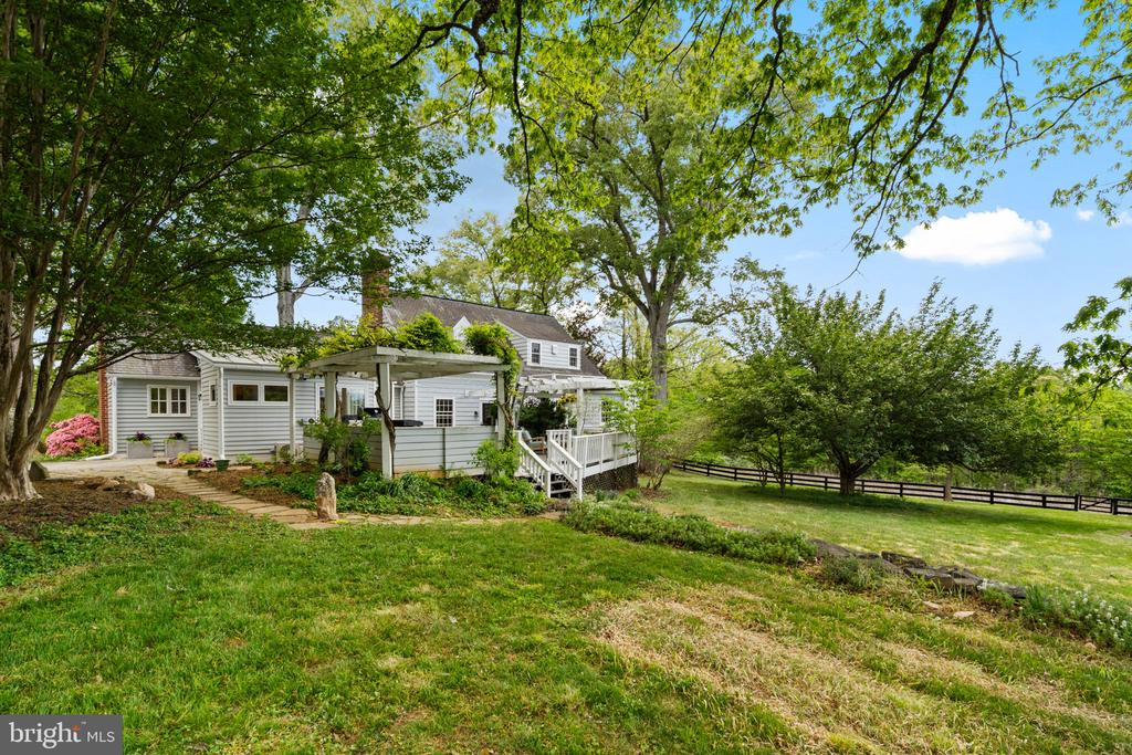 324 N BLUE RIDGE TPKE, MADISON, Virginia 22727, 5 Bedrooms Bedrooms, ,2 BathroomsBathrooms,Residential,324 N BLUE RIDGE TPKE,VAMA2002730 MLS # VAMA2002730