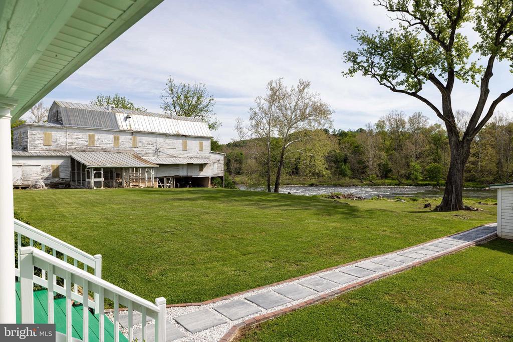 4159 U.S. HIGHWAY 340, STANLEY, Virginia 22851, 4 Bedrooms Bedrooms, ,2 BathroomsBathrooms,Residential,4159 U.S. HIGHWAY 340,VAPA2006328 MLS # VAPA2006328