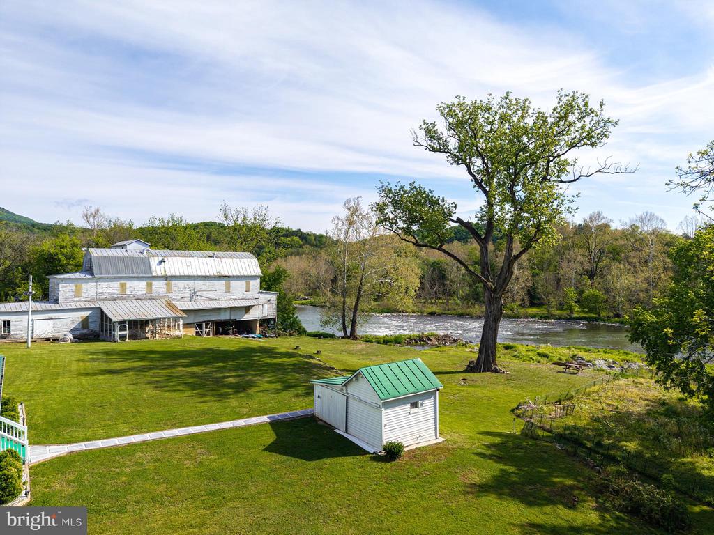 4159 U.S. HIGHWAY 340, STANLEY, Virginia 22851, 4 Bedrooms Bedrooms, ,2 BathroomsBathrooms,Residential,4159 U.S. HIGHWAY 340,VAPA2006328 MLS # VAPA2006328