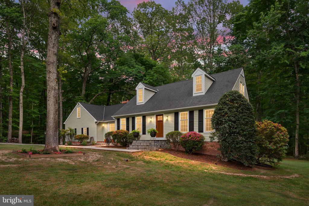 8030 SINGING WOOD LN, SPOTSYLVANIA, Virginia 22553, 4 Bedrooms Bedrooms, ,3 BathroomsBathrooms,Residential,8030 SINGING WOOD LN,VASP2041604 MLS # VASP2041604