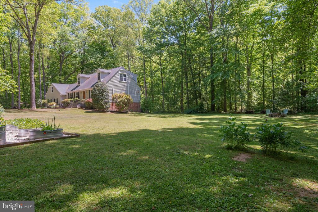 8030 SINGING WOOD LN, SPOTSYLVANIA, Virginia 22553, 4 Bedrooms Bedrooms, ,3 BathroomsBathrooms,Residential,8030 SINGING WOOD LN,VASP2041604 MLS # VASP2041604