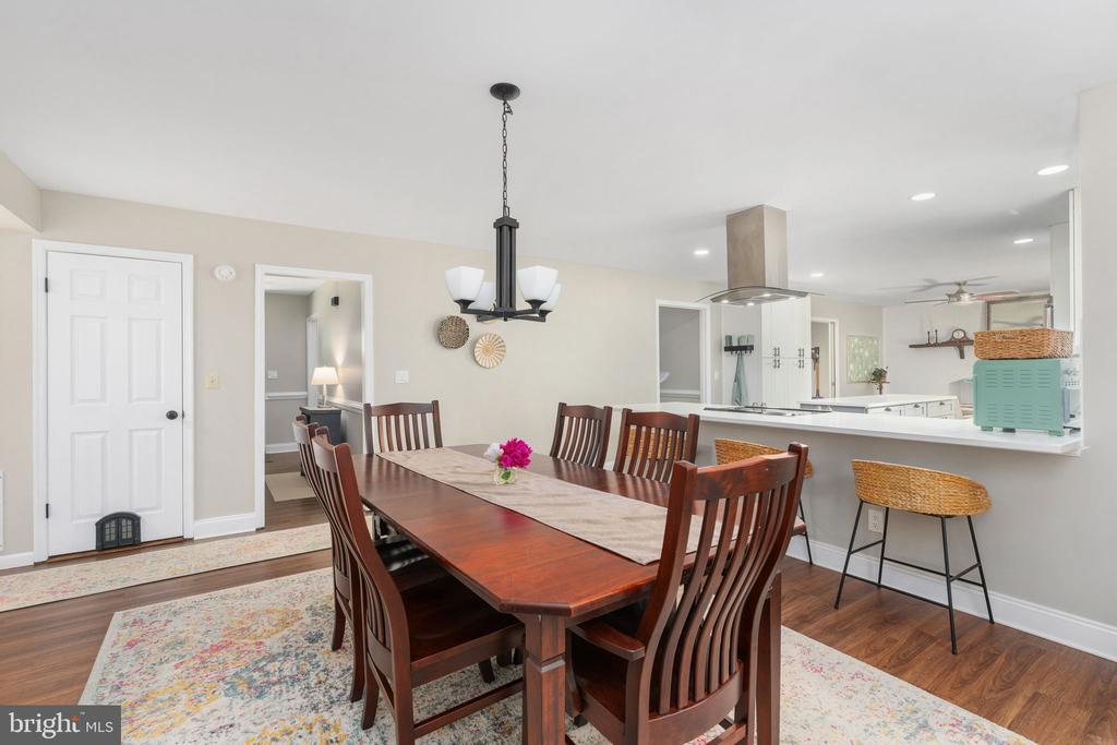 8030 SINGING WOOD LN, SPOTSYLVANIA, Virginia 22553, 4 Bedrooms Bedrooms, ,3 BathroomsBathrooms,Residential,8030 SINGING WOOD LN,VASP2041604 MLS # VASP2041604