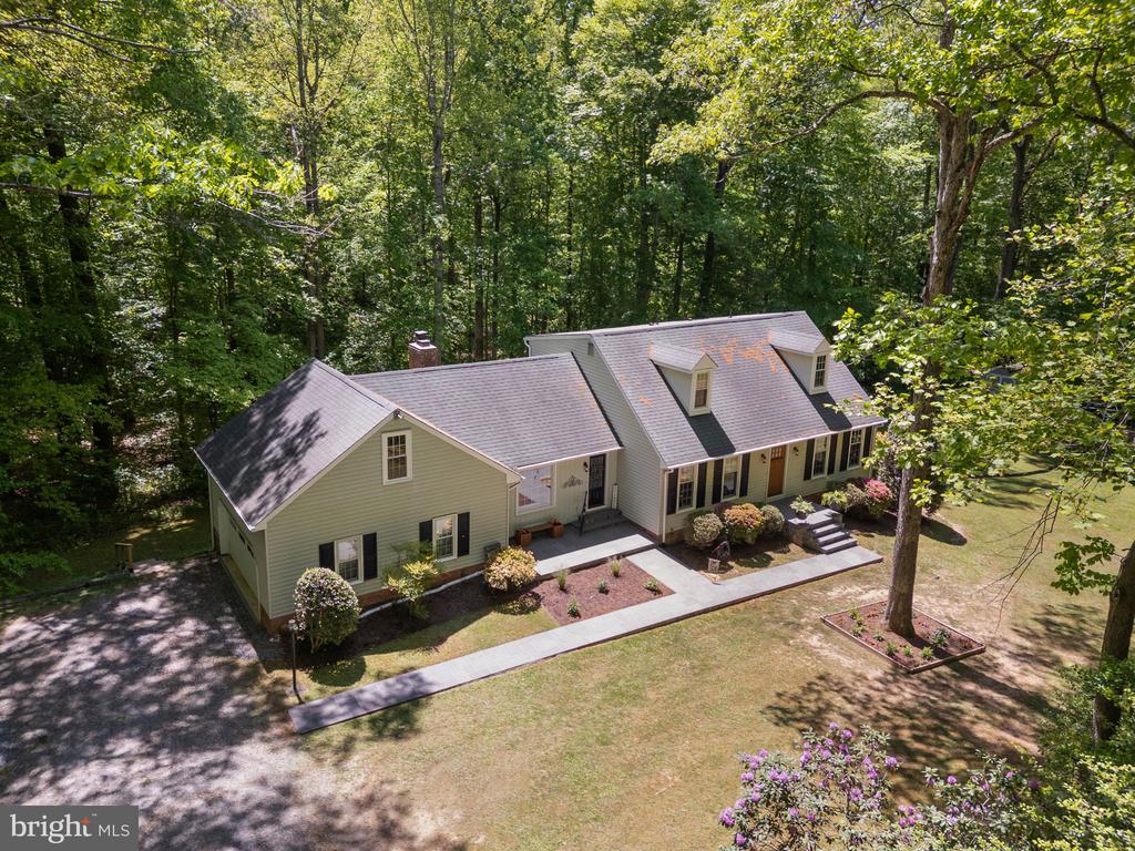 8030 SINGING WOOD LN, SPOTSYLVANIA, Virginia 22553, 4 Bedrooms Bedrooms, ,3 BathroomsBathrooms,Residential,8030 SINGING WOOD LN,VASP2041604 MLS # VASP2041604