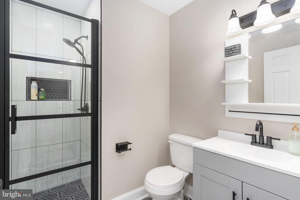 8030 SINGING WOOD LN, SPOTSYLVANIA, Virginia 22553, 4 Bedrooms Bedrooms, ,3 BathroomsBathrooms,Residential,8030 SINGING WOOD LN,VASP2041604 MLS # VASP2041604