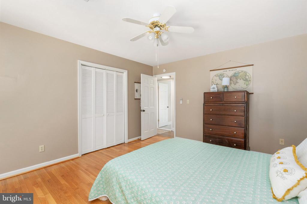 8030 SINGING WOOD LN, SPOTSYLVANIA, Virginia 22553, 4 Bedrooms Bedrooms, ,3 BathroomsBathrooms,Residential,8030 SINGING WOOD LN,VASP2041604 MLS # VASP2041604
