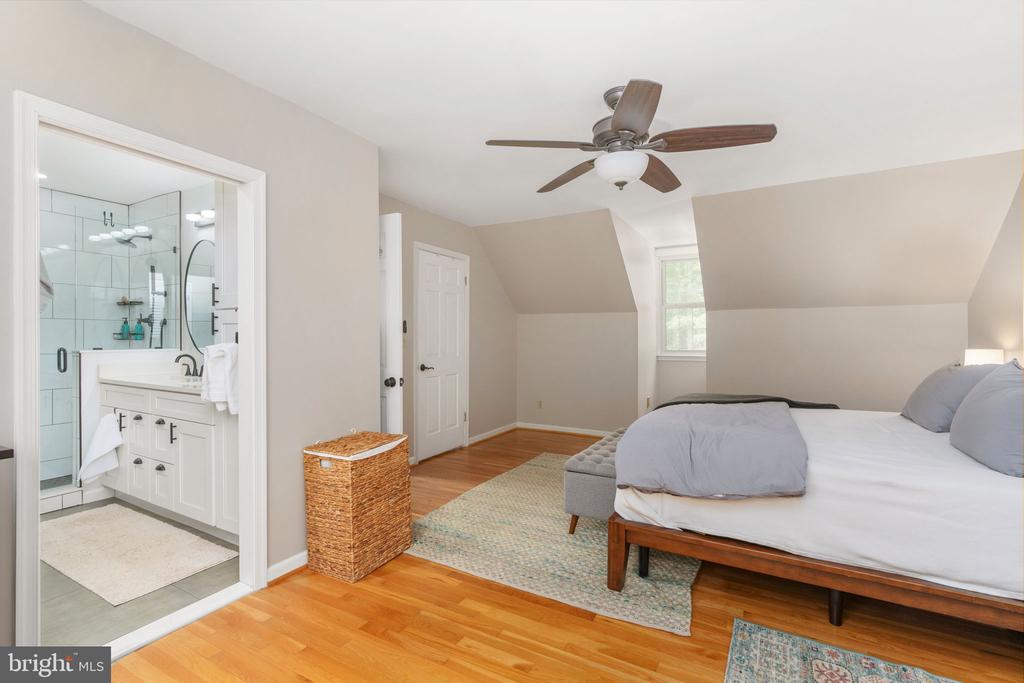8030 SINGING WOOD LN, SPOTSYLVANIA, Virginia 22553, 4 Bedrooms Bedrooms, ,3 BathroomsBathrooms,Residential,8030 SINGING WOOD LN,VASP2041604 MLS # VASP2041604