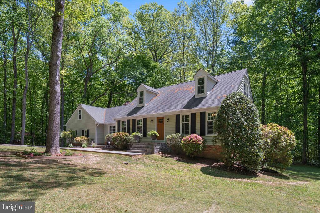 8030 SINGING WOOD LN, SPOTSYLVANIA, Virginia 22553, 4 Bedrooms Bedrooms, ,3 BathroomsBathrooms,Residential,8030 SINGING WOOD LN,VASP2041604 MLS # VASP2041604
