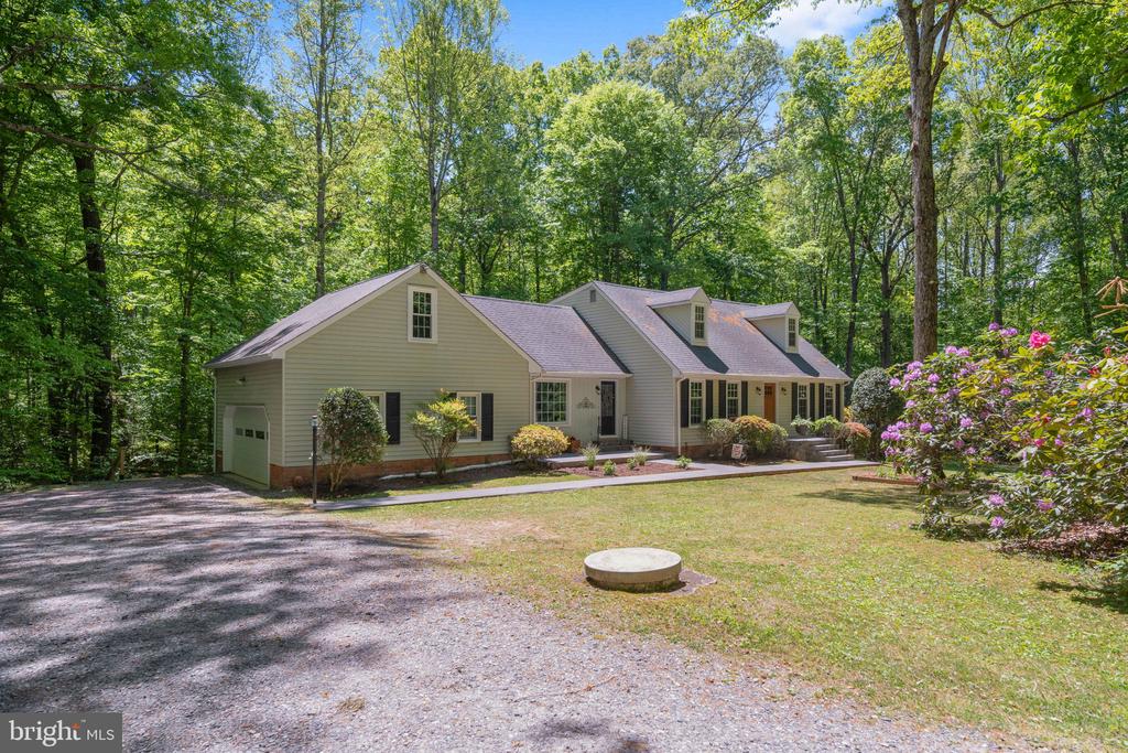 8030 SINGING WOOD LN, SPOTSYLVANIA, Virginia 22553, 4 Bedrooms Bedrooms, ,3 BathroomsBathrooms,Residential,8030 SINGING WOOD LN,VASP2041604 MLS # VASP2041604