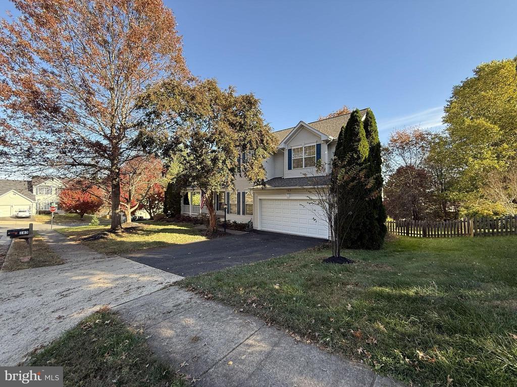 163 FALLEN LEAF CT, WARRENTON, Virginia 20186, 5 Bedrooms Bedrooms, ,3 BathroomsBathrooms,Residential,163 FALLEN LEAF CT,VAFQ2021904 MLS # VAFQ2021904