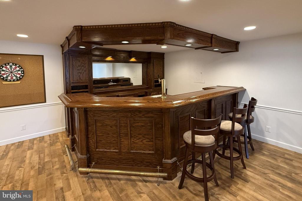 163 FALLEN LEAF CT, WARRENTON, Virginia 20186, 5 Bedrooms Bedrooms, ,3 BathroomsBathrooms,Residential,163 FALLEN LEAF CT,VAFQ2021904 MLS # VAFQ2021904