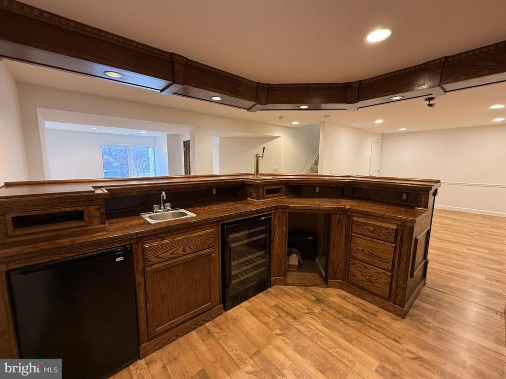 163 FALLEN LEAF CT, WARRENTON, Virginia 20186, 5 Bedrooms Bedrooms, ,3 BathroomsBathrooms,Residential,163 FALLEN LEAF CT,VAFQ2021904 MLS # VAFQ2021904