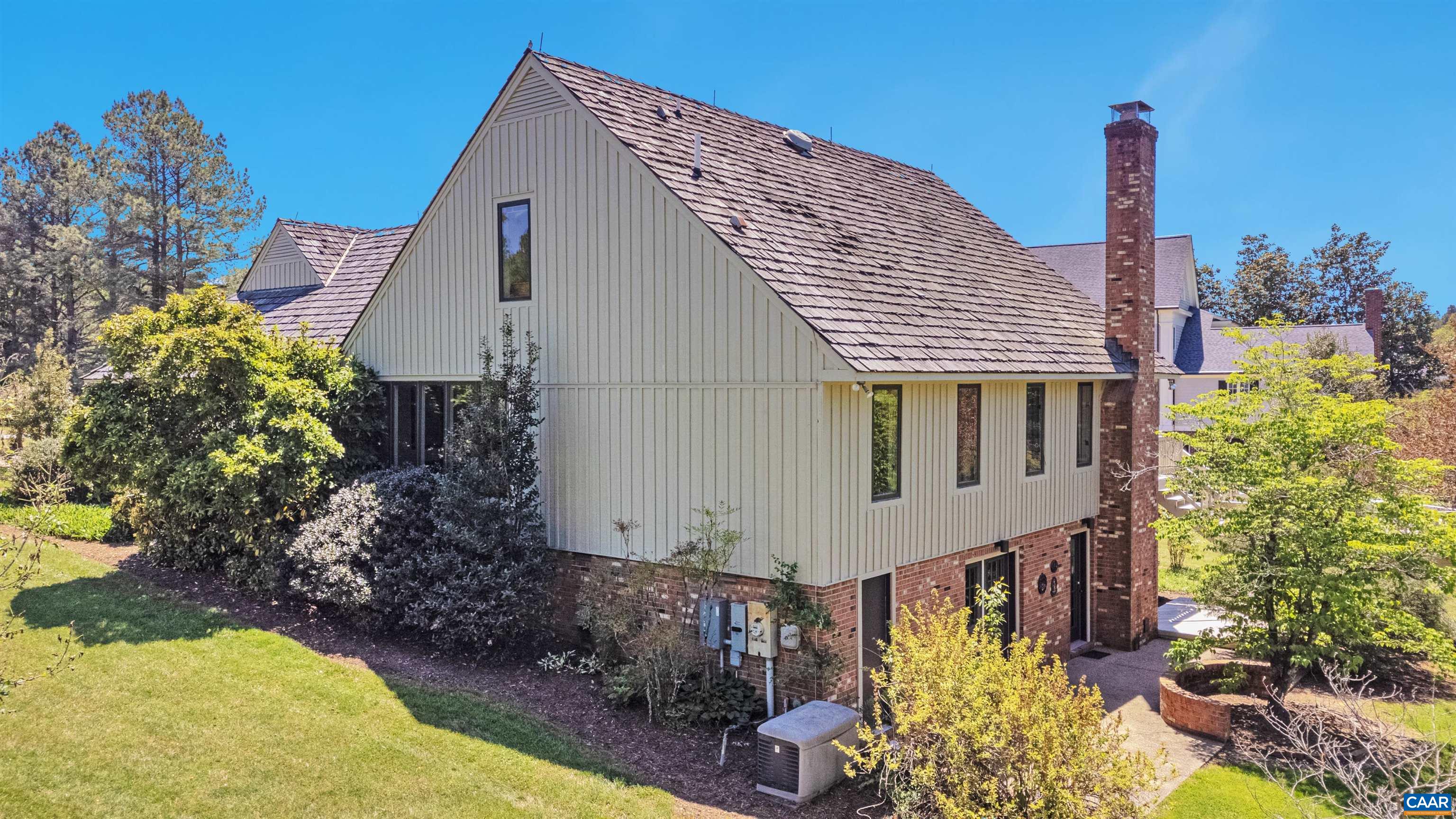 304 CLUB RD, LOUISA, Virginia 23093, 3 Bedrooms Bedrooms, ,3 BathroomsBathrooms,Residential,304 CLUB RD,676704 MLS # 676704